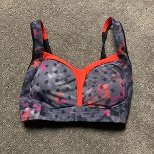34DD lululemon sports bra